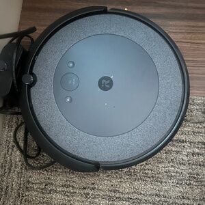 iRobot Roomba used i3 EVO is a Wi-Fi-connected robot vacuum
